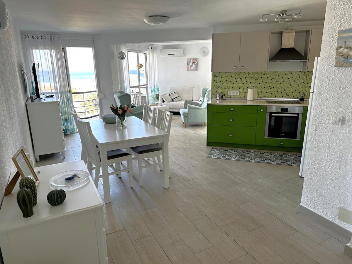 Apartament Marvelous Sea & Garden View, Near Carihuela *